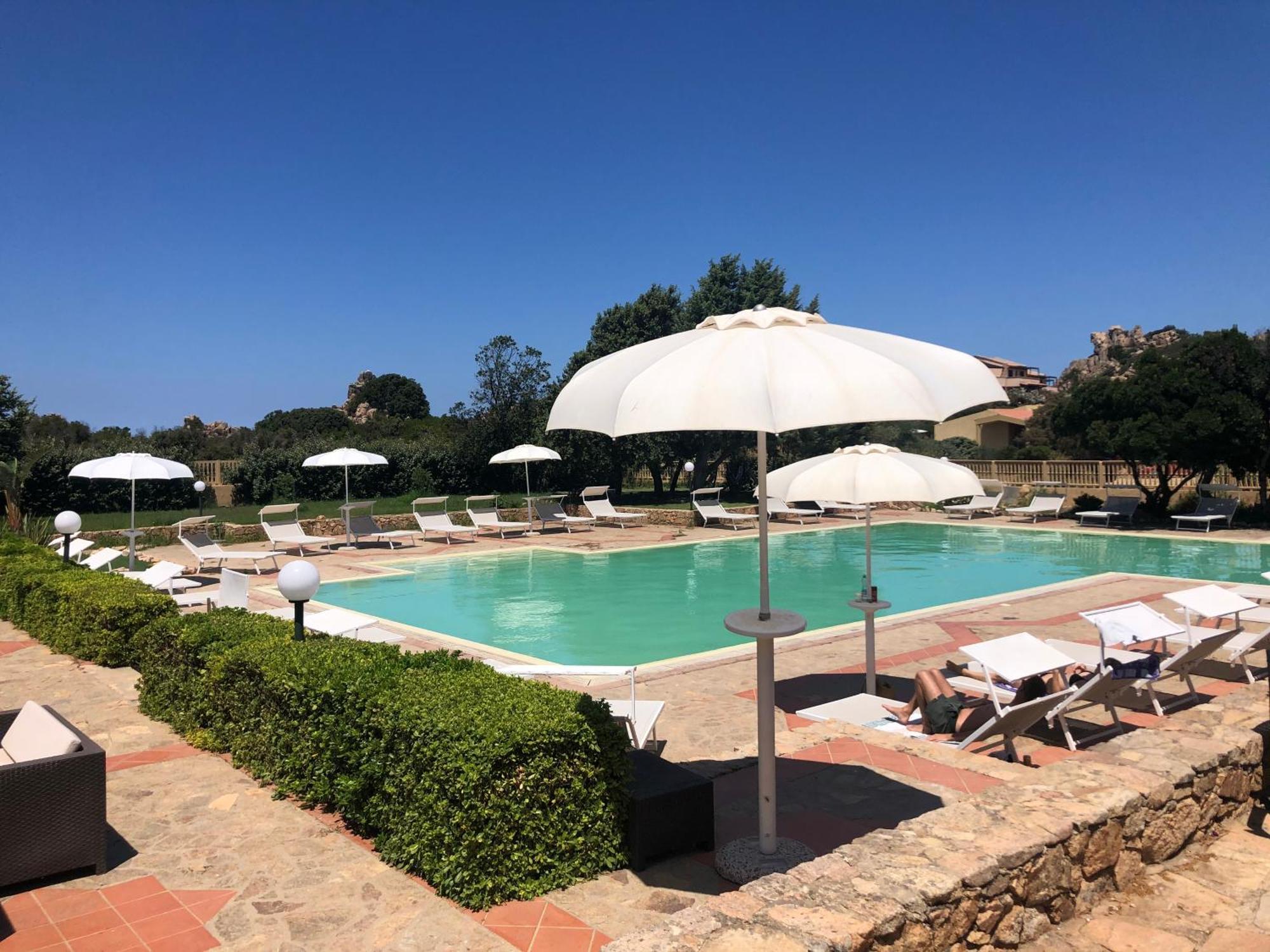 Gravina Resort & Apartments Costa Paradiso Buitenkant foto