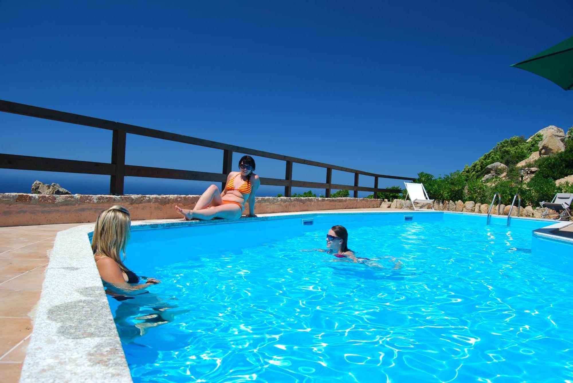 Gravina Resort & Apartments Costa Paradiso Buitenkant foto