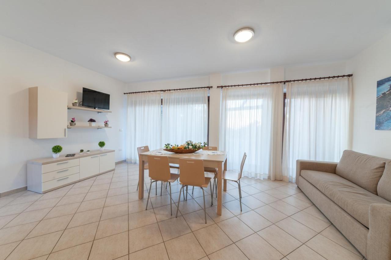 Gravina Resort & Apartments Costa Paradiso Buitenkant foto